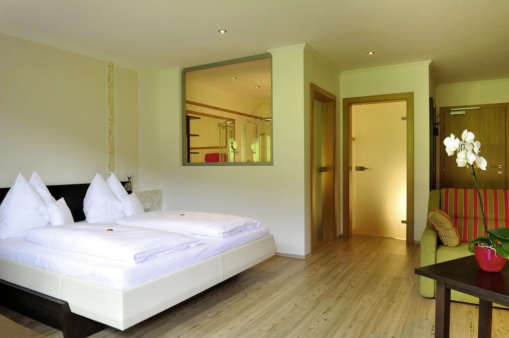 Familienhotel Moos-Alm Lienz Quarto foto