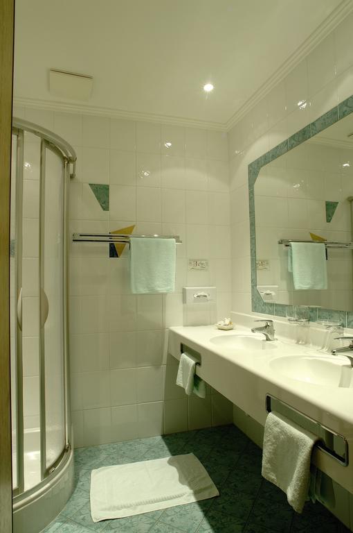 Familienhotel Moos-Alm Lienz Quarto foto